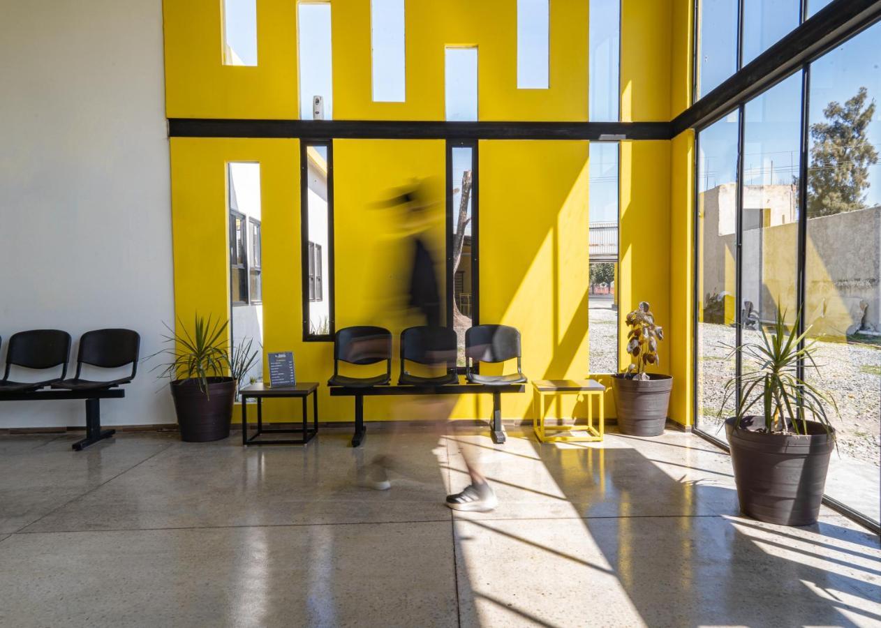 Check Inn Hostal Aeropuerto Gdl Las Pintas Dış mekan fotoğraf